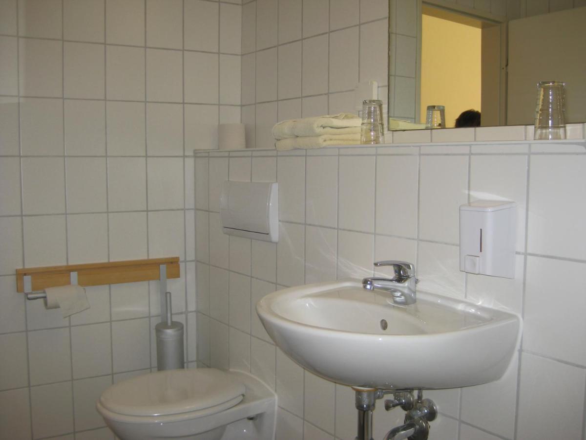 Doppelzimmer Gaestehaus Muehlenstein Apartment